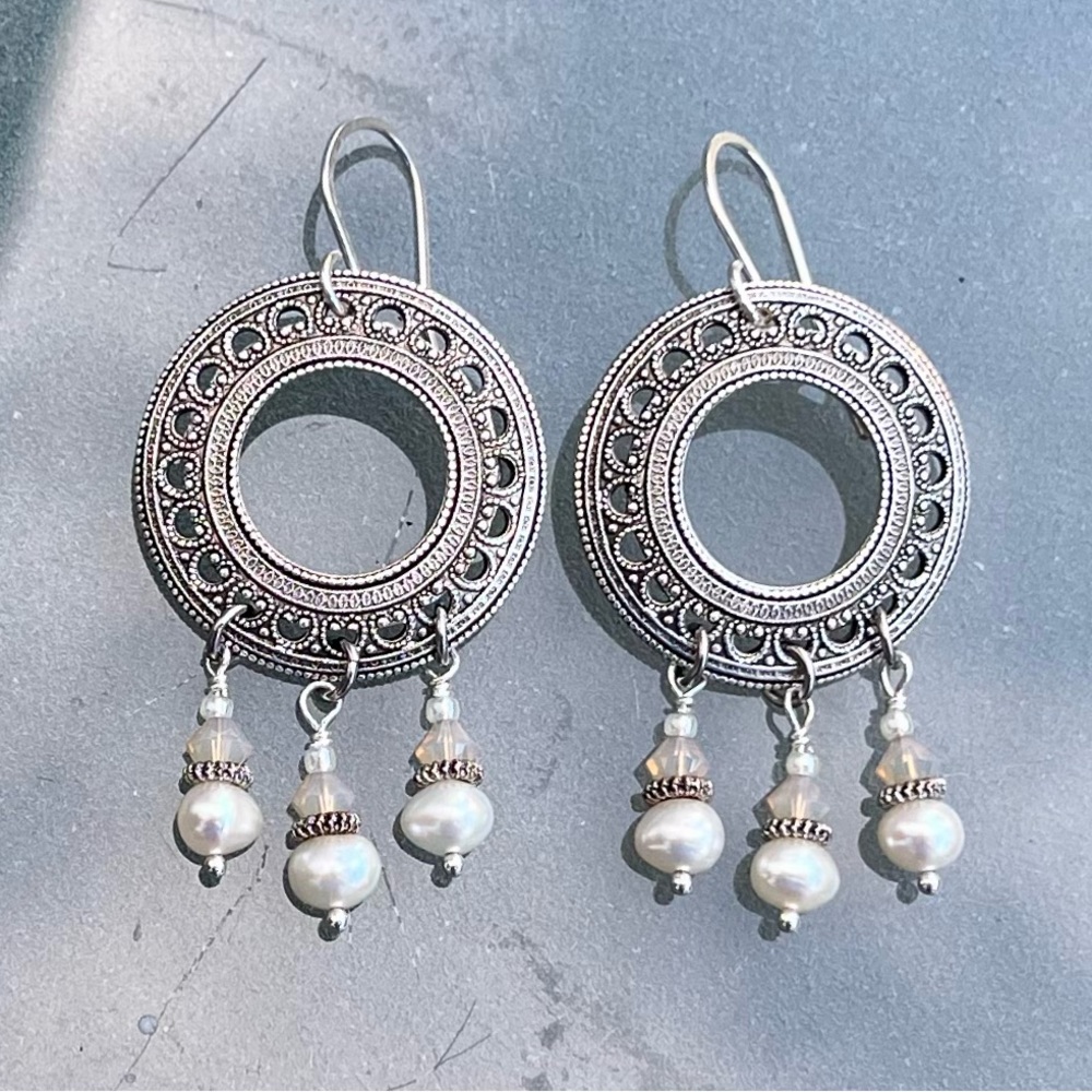 Handmade Swarovski crystal and freshwater pearl earrings